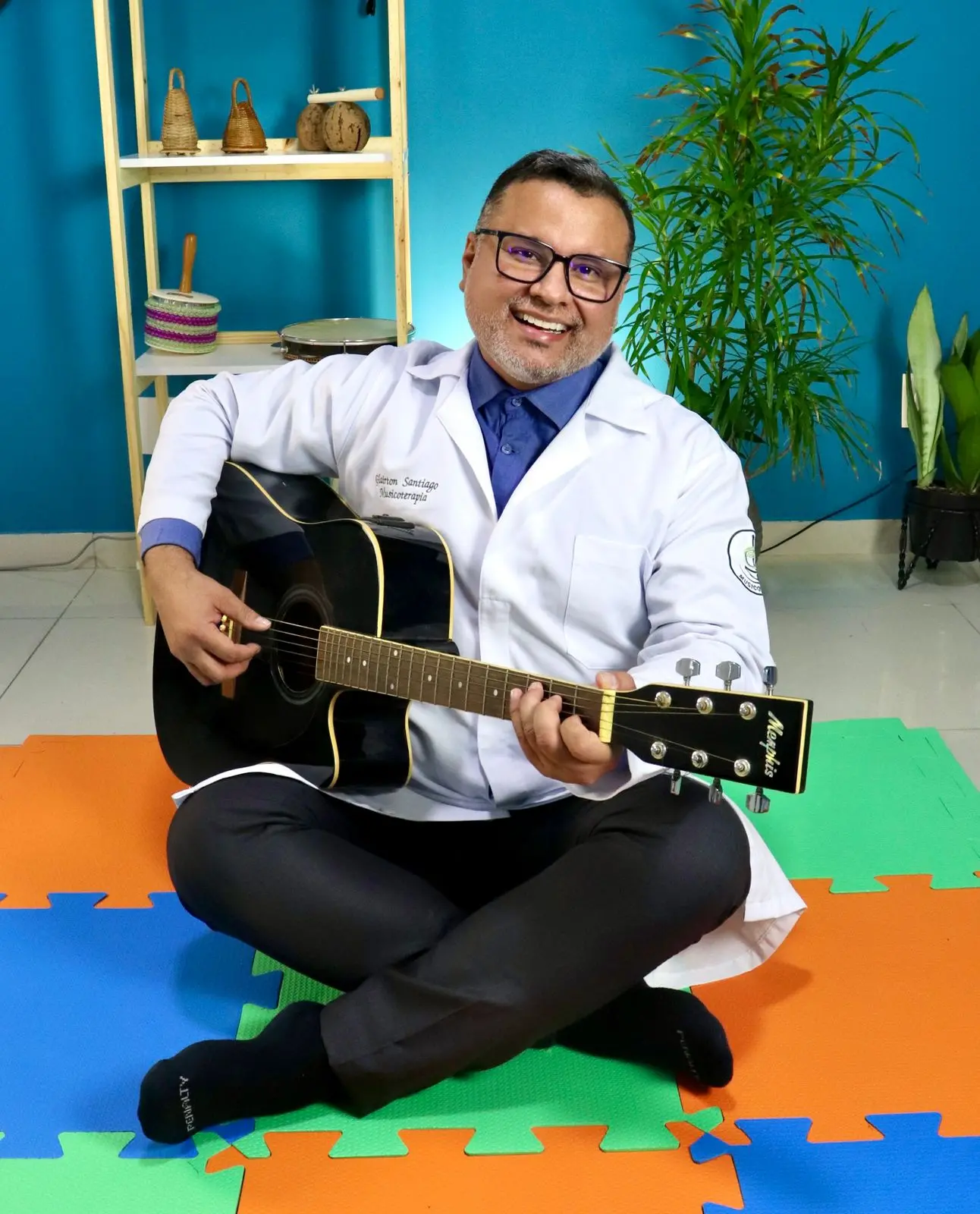 Imagem da notícia: Músico cearense diagnosticado com autismo aos 38 anos alerta: 'não dá pra nos conhecer pela cara'