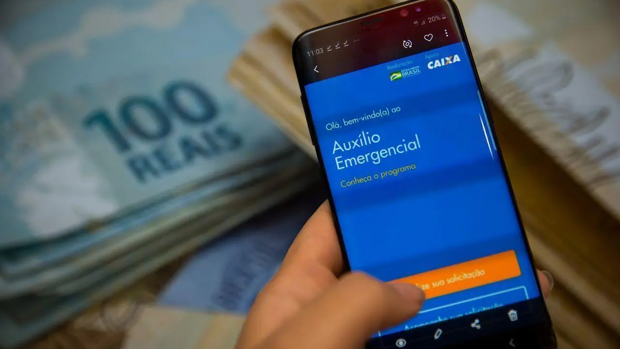 Imagem da notícia: Auxílio emergencial retroativo: saiba como consultar se você tem direito ao pagamento
