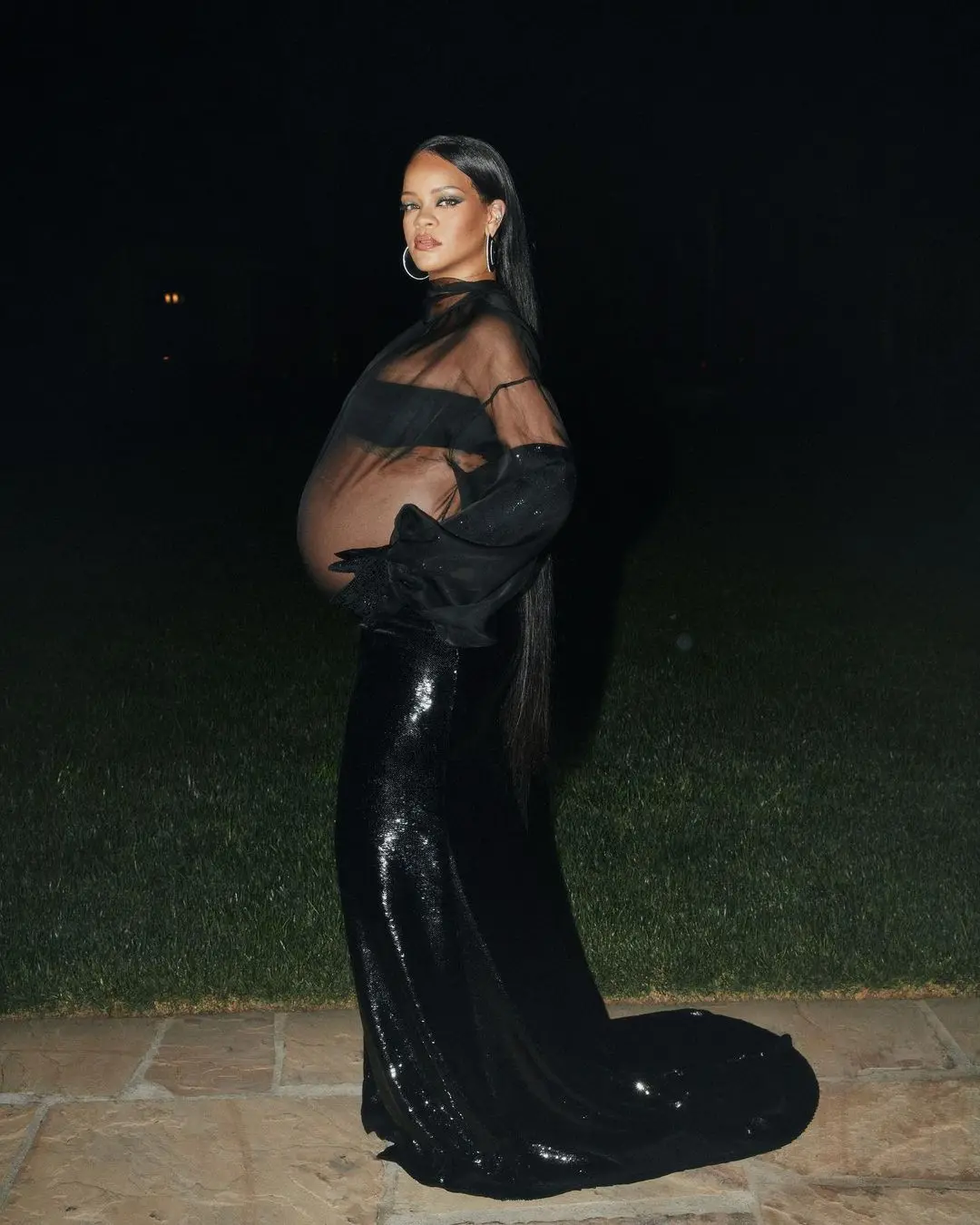 Imagem da notícia: Rihanna diz que a gestação fortaleceu vínculo com a mãe: 'desbloqueou novos níveis de amor'