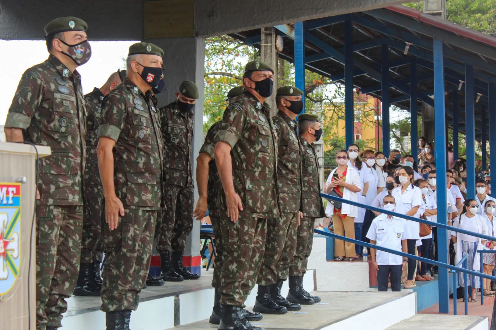 O agora ministro da Defesa, Paulo Sérgio Nogueira, visitou o Colégio Militar de Fortaleza em dezembro de 2021. Ele é ex-aluno da instituição.