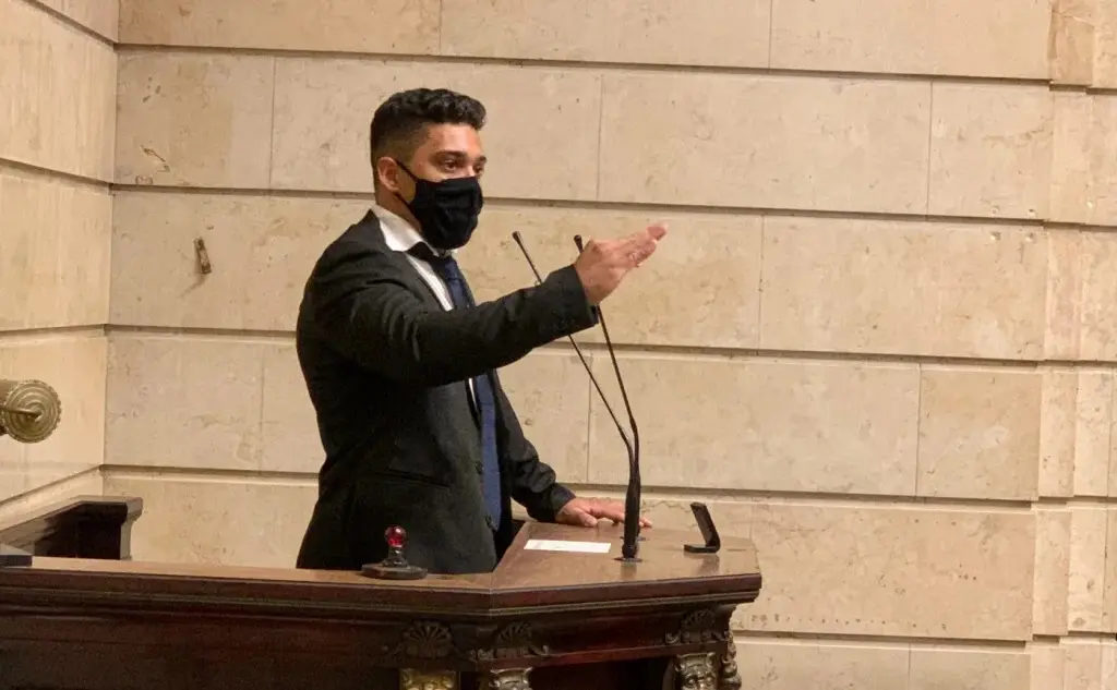 Imagem da notícia: Adolescente procurou Gabriel Monteiro para terminar a relação, 'mas não conseguia', diz irmão