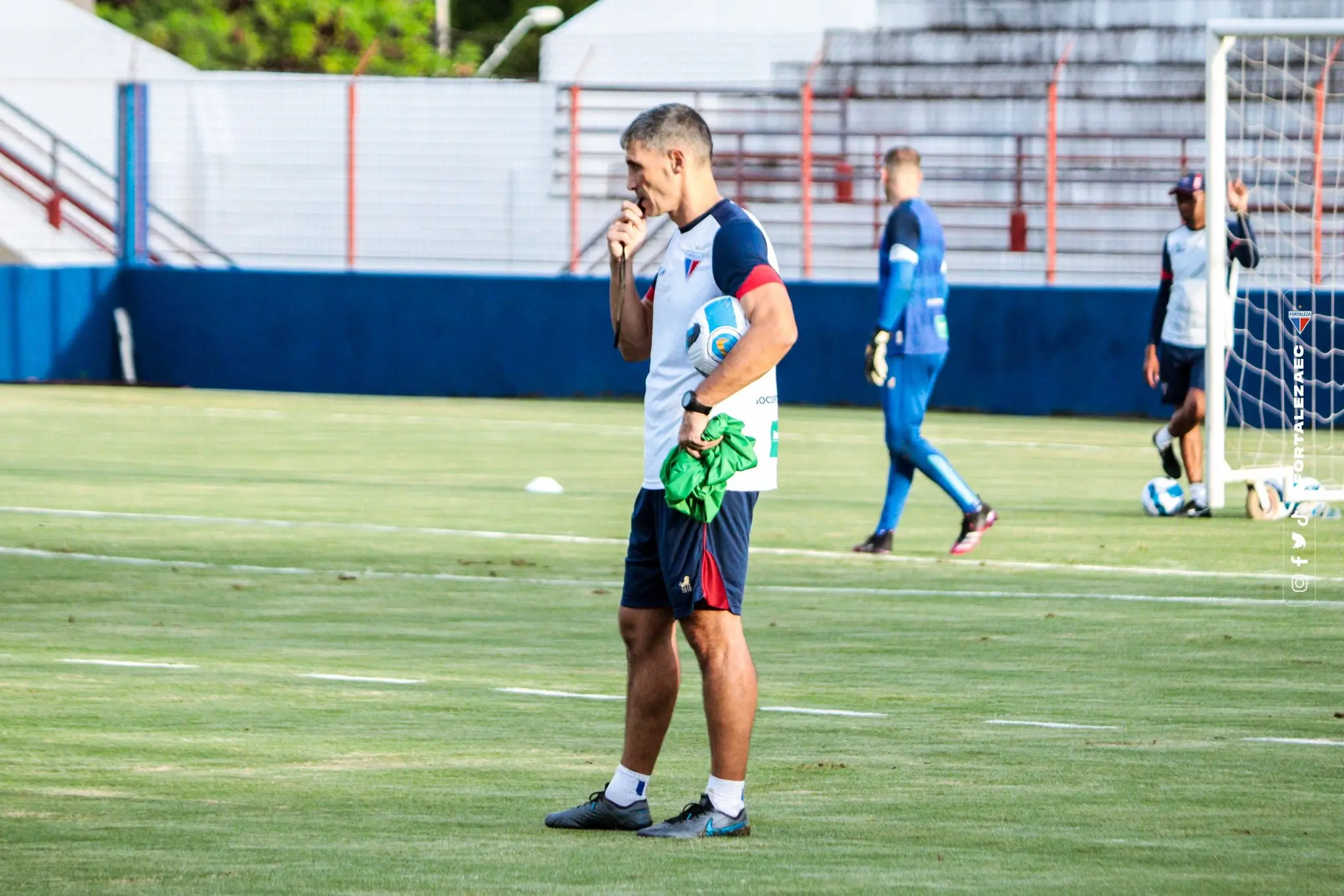 Imagem da notícia: Como técnico, Vojvoda busca 1ª vitória contra o River Plate; veja desempenho