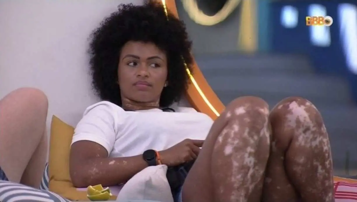 Imagem da notícia: Quem saiu do BBB 22? Natália é a 13ª eliminada com 83,43% dos votos