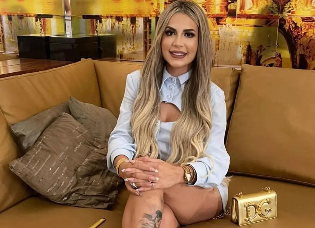 Imagem da notícia: Deolane Bezerra nega namoro e diz que 'por enquanto, é boato'