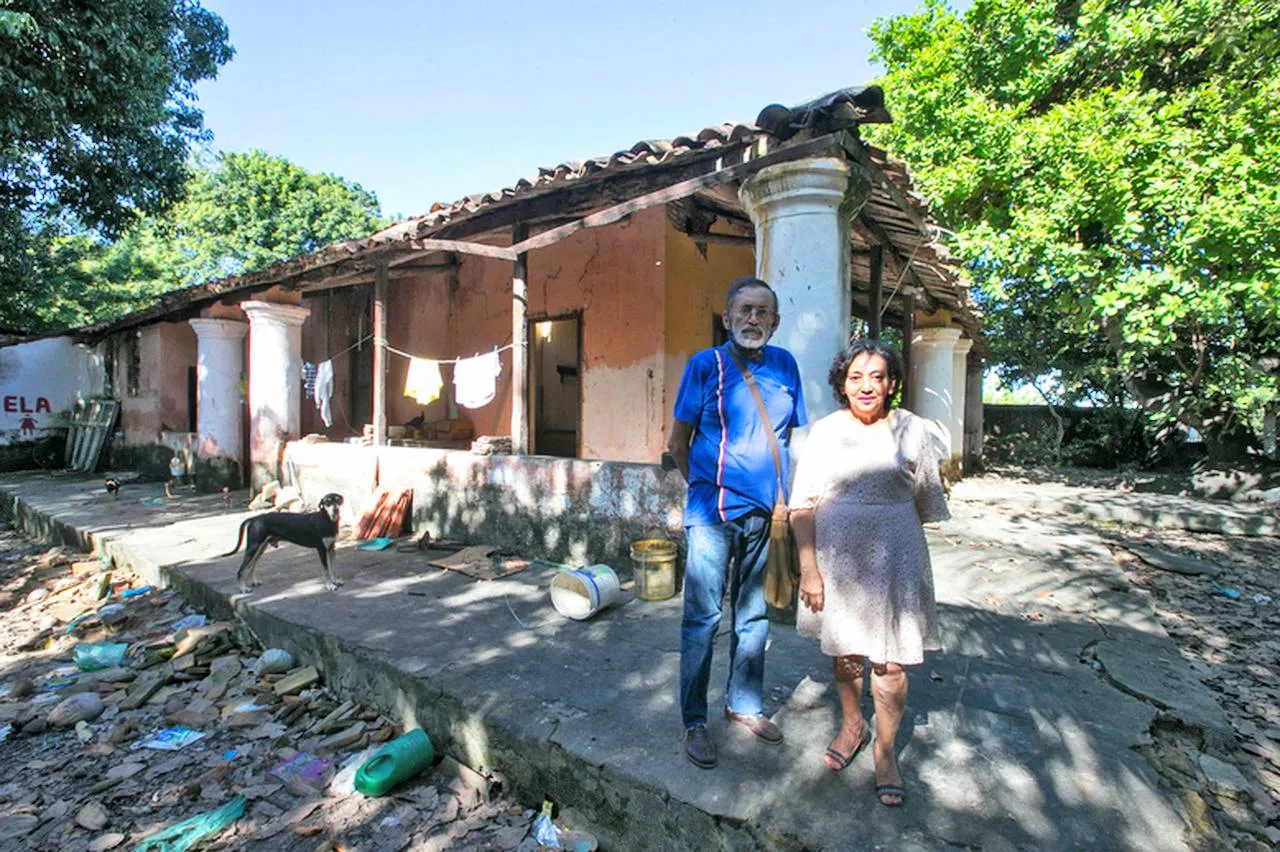 Júlio Francisco e a irmã, dois dos herdeiros da Chácara Salubre