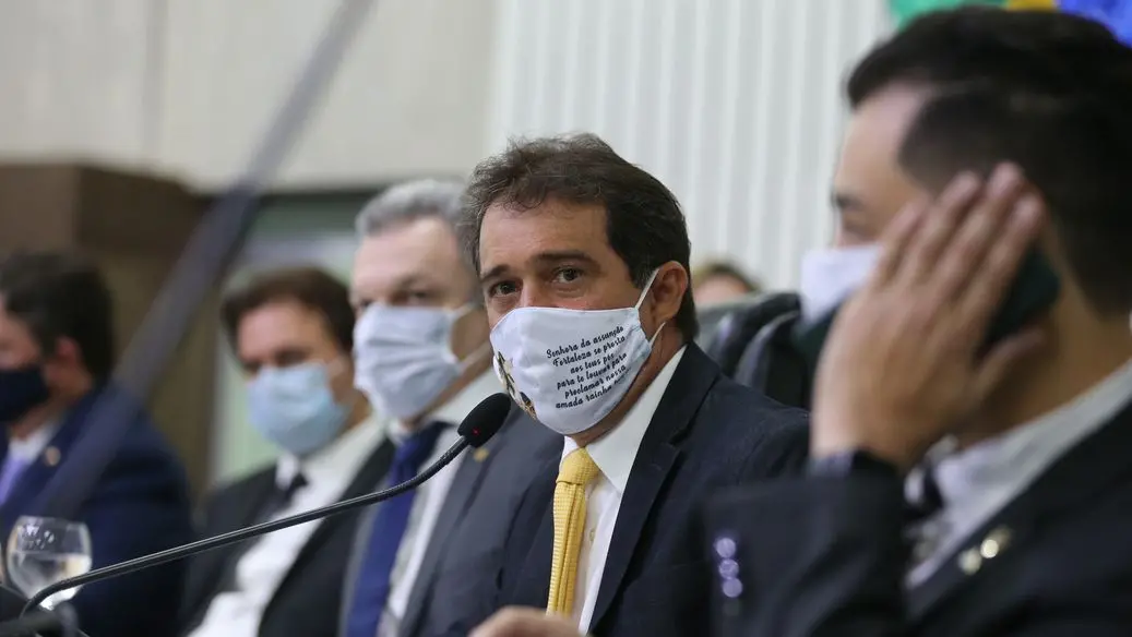 Imagem da notícia: Máscaras continuam obrigatórias na AL-CE ao menos até próxima reunião da Mesa Diretora