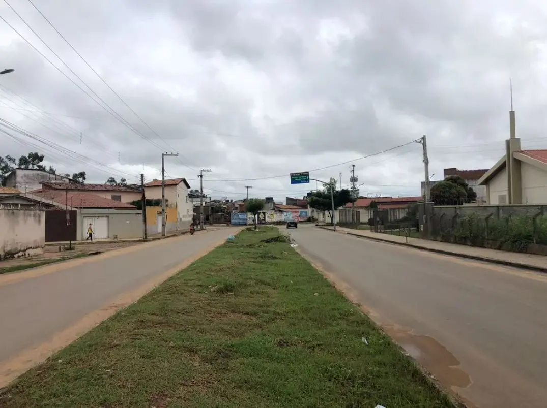 Imagem da notícia: Vizinhos morrem em troca de tiros após discussão de trânsito em Barbalha, no interior do Ceará
