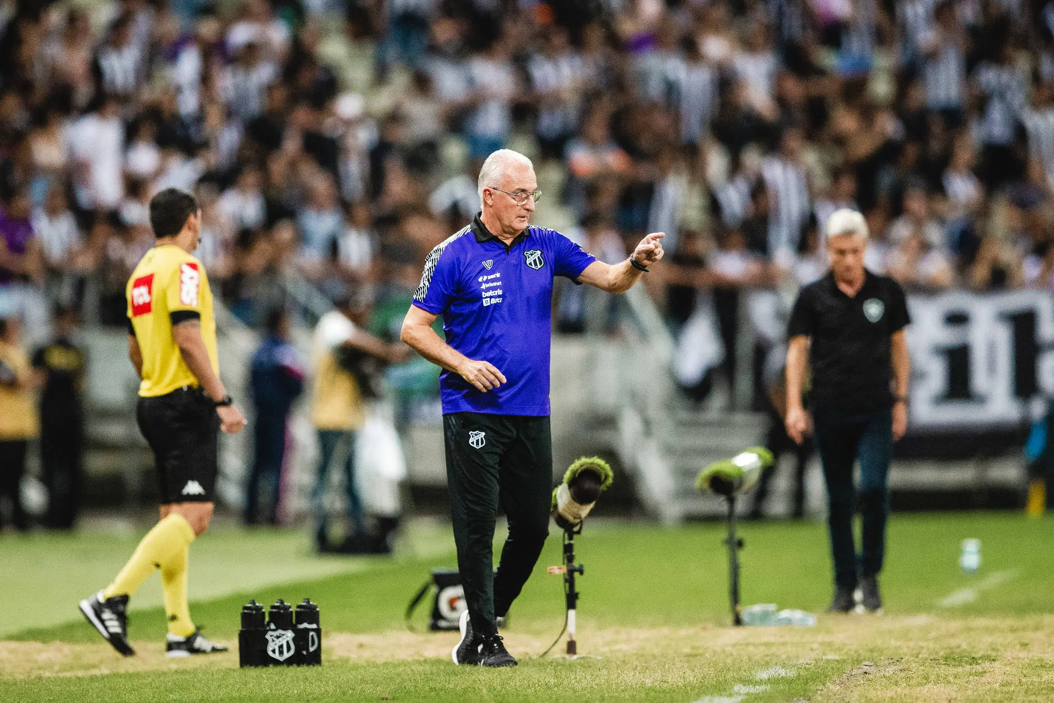 Imagem da notícia: Com Dorival, Ceará marcou gols em todos os jogos e tem média melhor que no início de Tiago Nunes