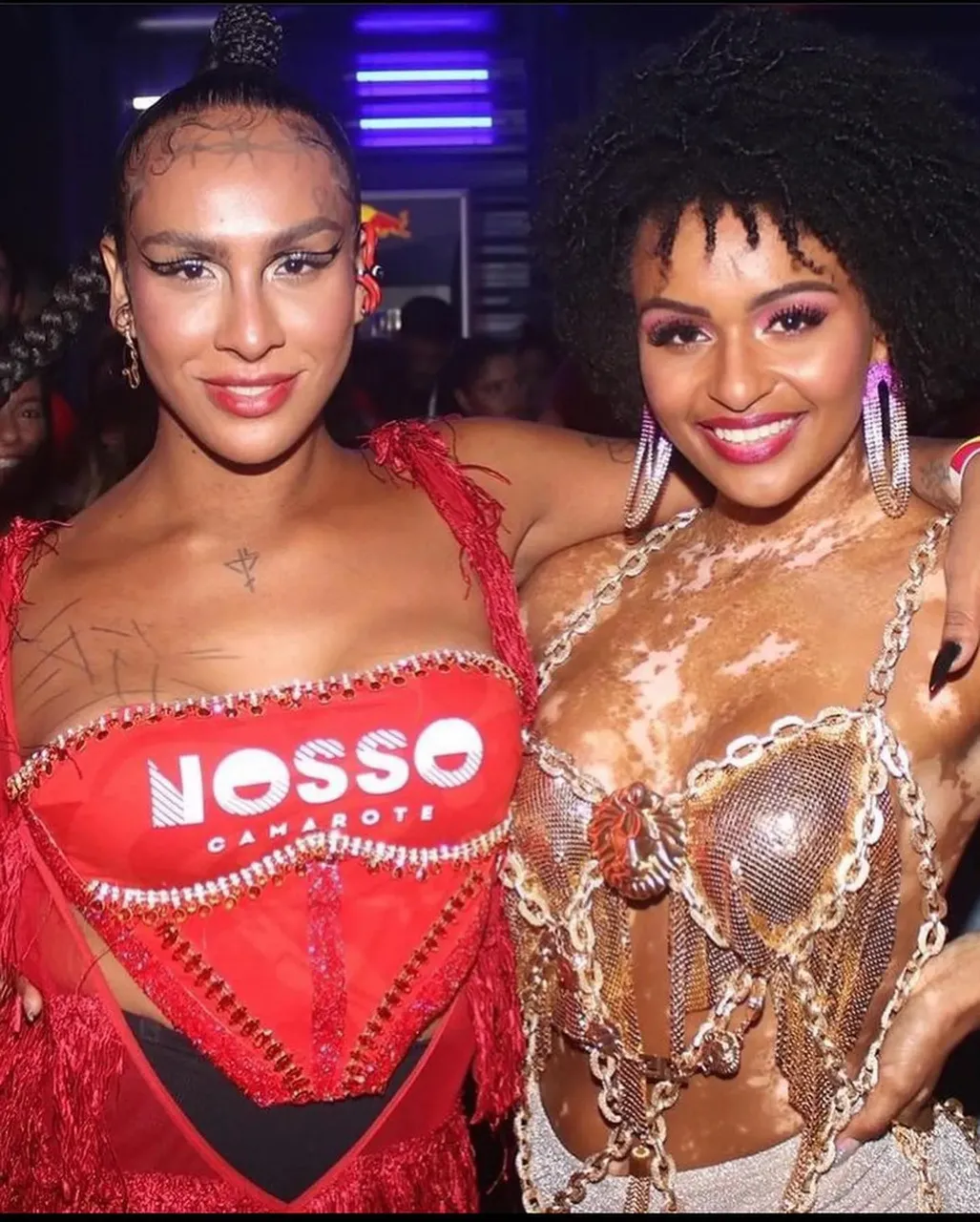 Linn da Quebrada e Natália Deodato
