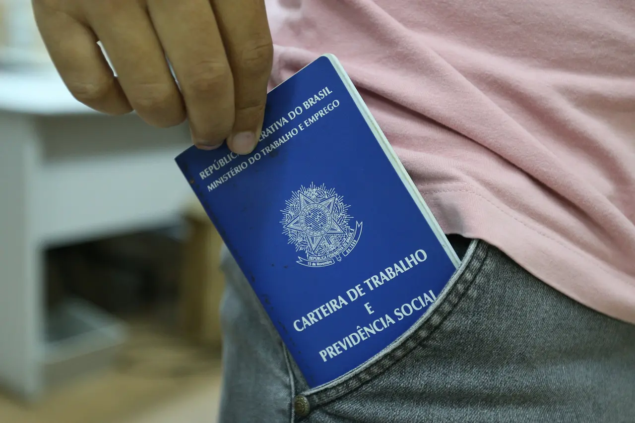 Imagem da notícia: As 10 cidades do Ceará que mais geraram empregos em 2023 - e as que mais cortaram