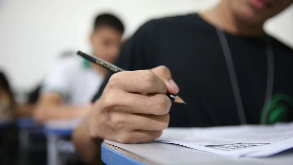 Imagem da notícia: Alunos do CE voltam às escolas com aprendizado abaixo do adequado: ‘Aprovados sem base solidificada’