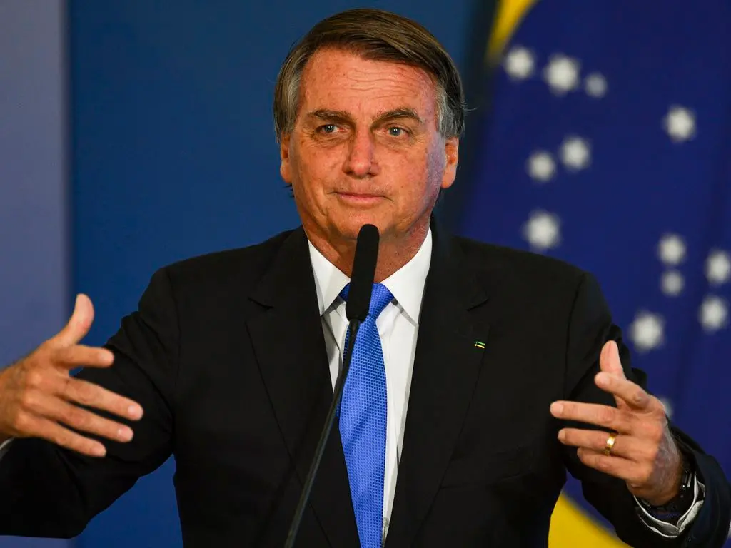 Imagem da notícia: Bolsonaro diz que não quis 