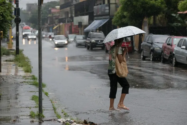 Imagem da notícia: Abril tem chuvas em torno da média histórica no Ceará, mas resultado é o melhor desde 2019