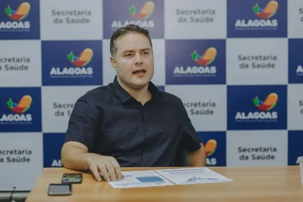 Renan Filho renunciou ao cargo de governador