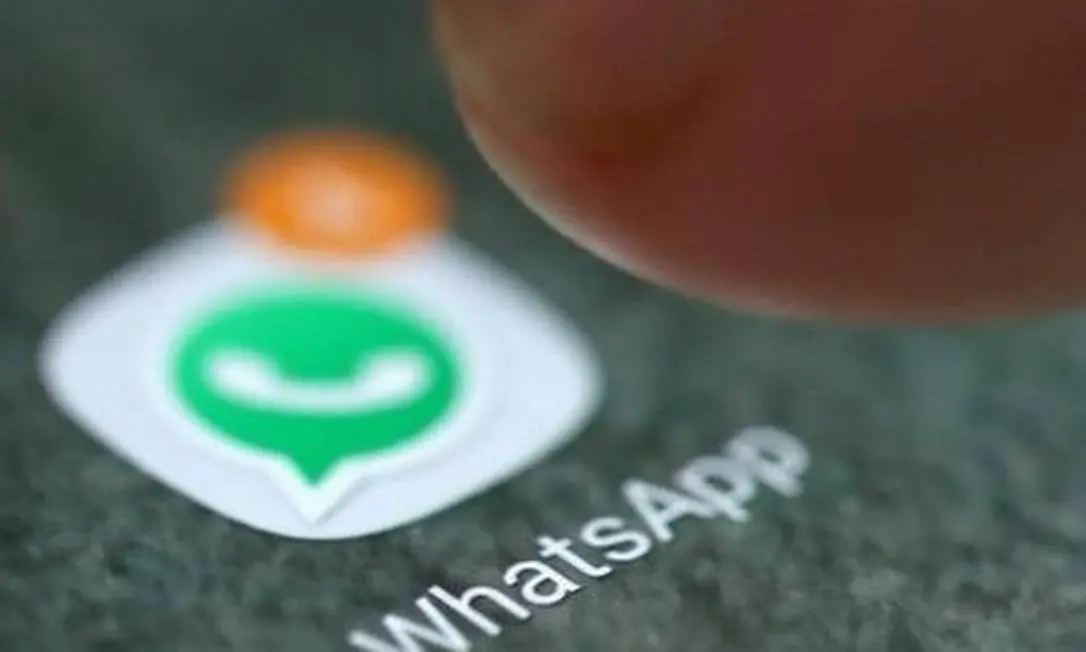 Imagem da notícia: Consumidor poderá cancelar serviços como plano de saúde e TV pelo WhatsApp, diz decreto federal