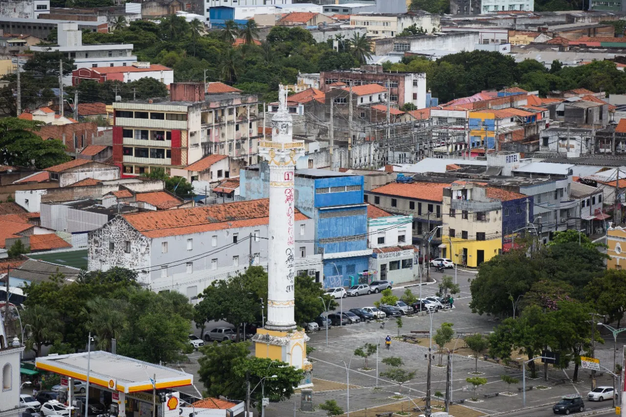 Praça teve o chão reformado entre agosto de 2018 e agosto de 2019.