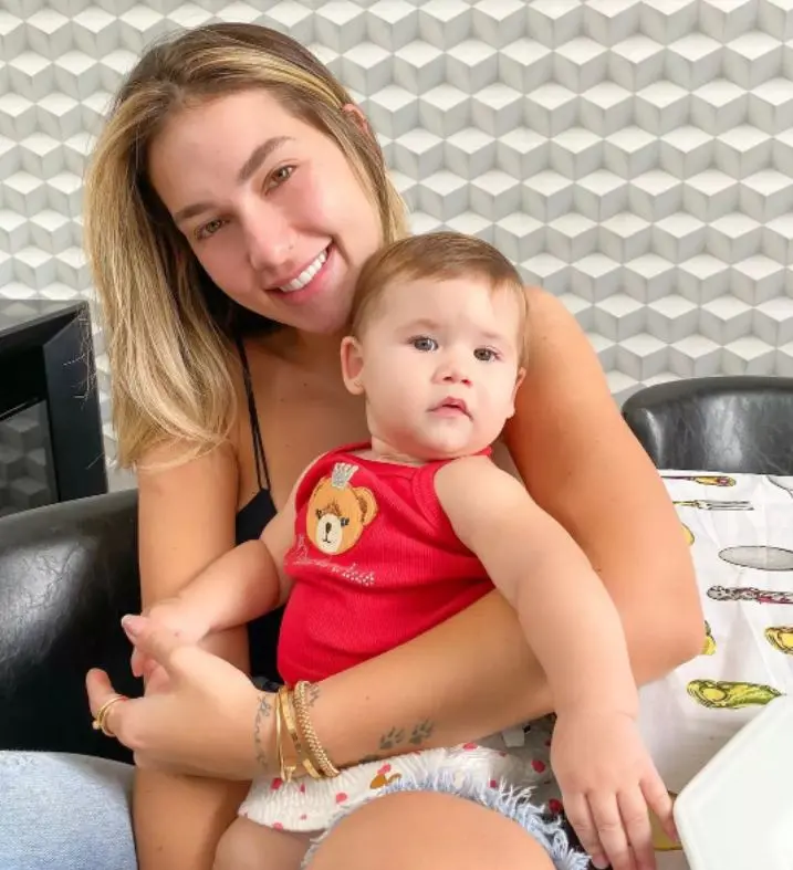 Imagem da notícia: Virgínia Fonseca desabafa nas redes após receber críticas por ter babá para cuidar da filha 