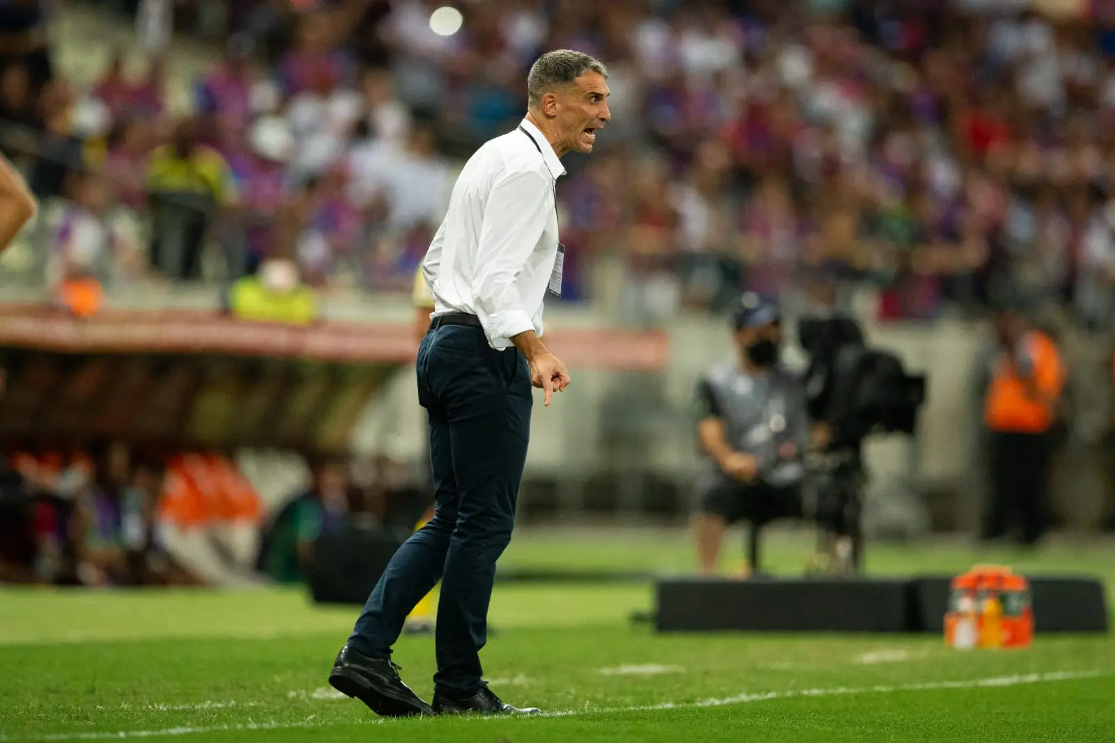 Imagem da notícia: Vojvoda elogia atuação do Fortaleza contra o River e avisa: 