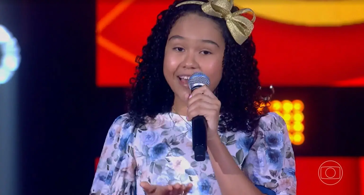 Imagem da notícia: Cearense Francine Maria exibe talentos e se classifica no The Voice Kids