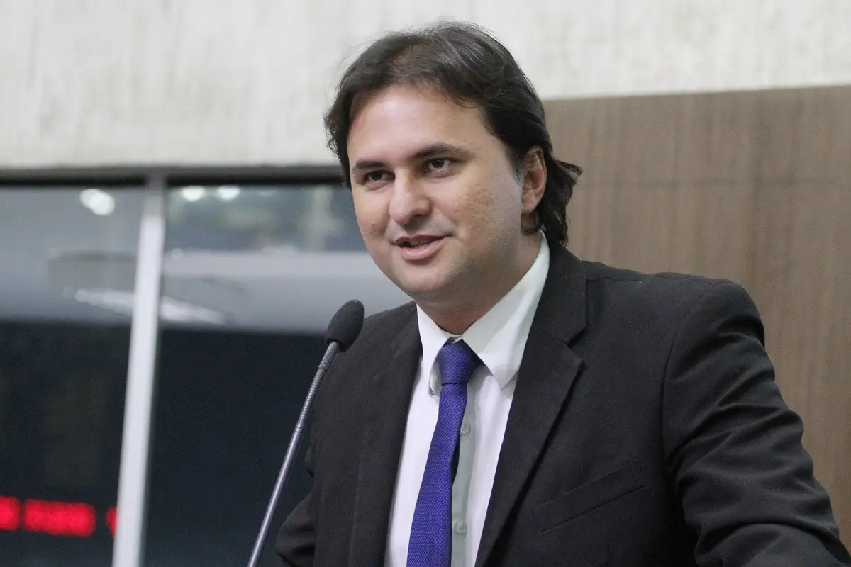 Imagem da notícia: TRE-CE decide, nesta sexta (13), sobre multa de R$ 10 mil a prefeito de Aquiraz, Bruno Gonçalves