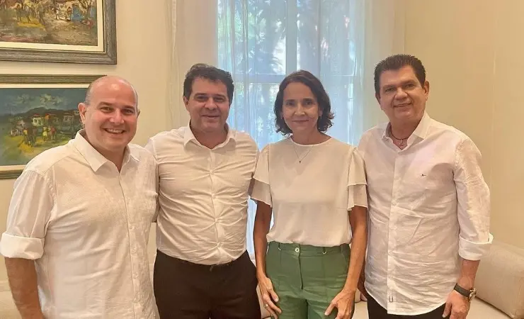 Imagem da notícia: Governadora Izolda Cela recebe demais pré-candidatos do PDT em almoço na residência oficial
