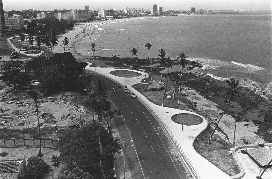 Vista aérea da Avenida Beira-Mar no trecho da Volta da Jurema, em 1981.