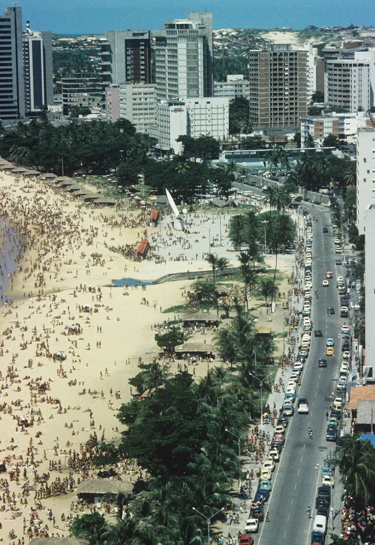 Visão panorâmica da avenida em 1988.