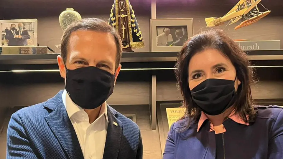 Imagem da notícia: Desistência de João Doria tem pouco efeito prático para terceira via, apontam especialistas