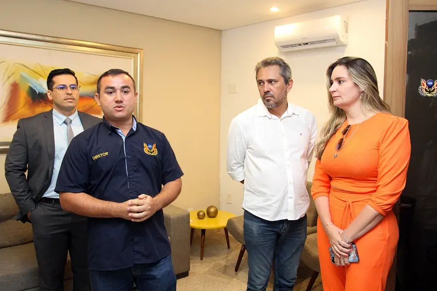Imagem da notícia: 'A gente não tem que prestar conta a deputado', diz presidente de associação em visita de CPI