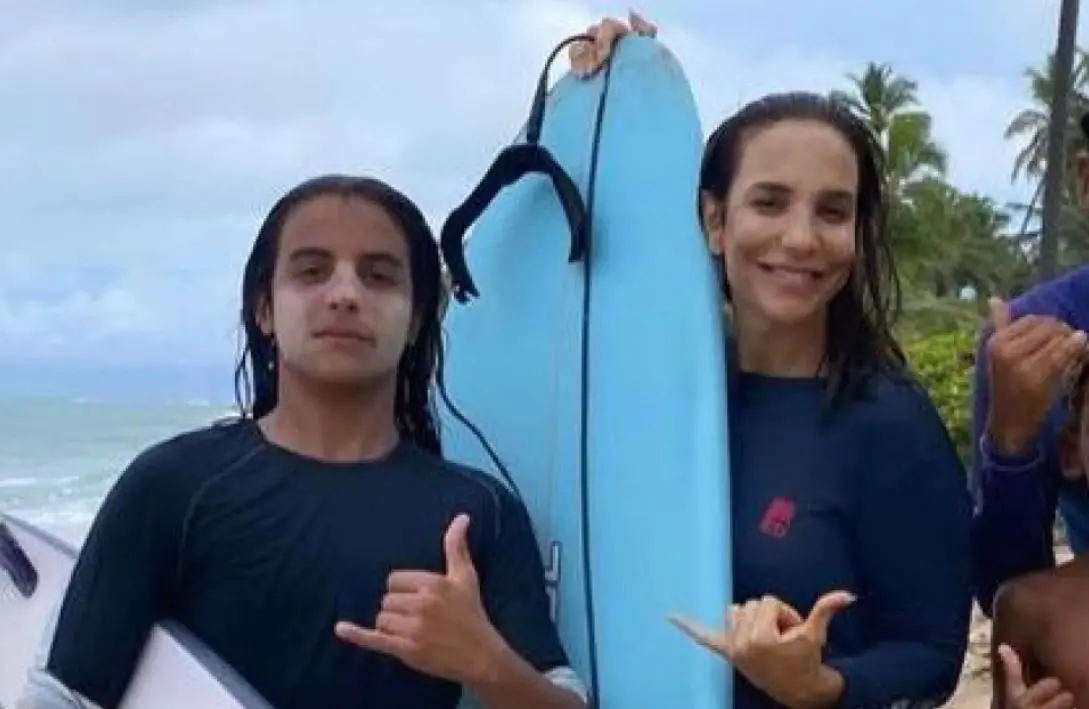 Imagem da notícia: Filho de Ivete Sangalo se pronuncia após venda de videogame para comprar prancha nova