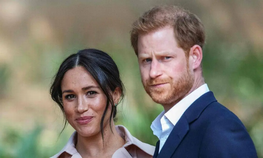 Imagem da notícia: Príncipe Harry e Meghan Markle são vistos com a Família Real no Jubileu de Platina da rainha