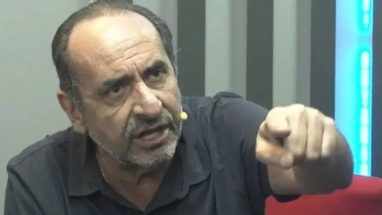 Imagem da notícia: Kalil, pré-candidato ao governo de Minas Gerais, discute com entrevistador ao vivo; veja vídeo 