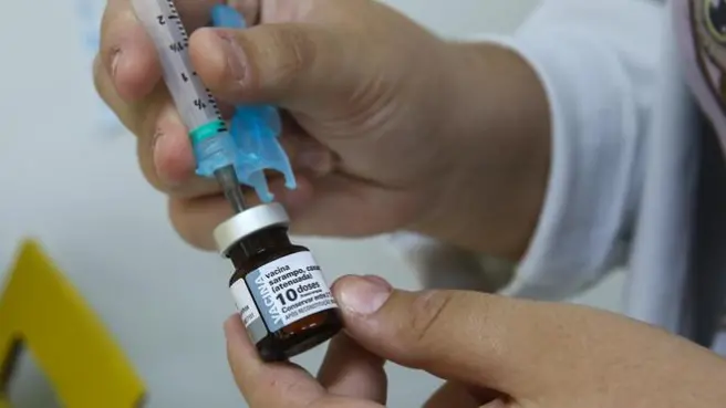Imagem da notícia: Ceará não atinge meta de vacinação de crianças com 2ª dose contra sarampo há 7 anos