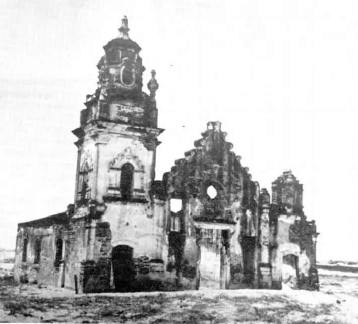 Após a remoção da areia, estado da igreja era precário: só restou basicamente a alvenaria.