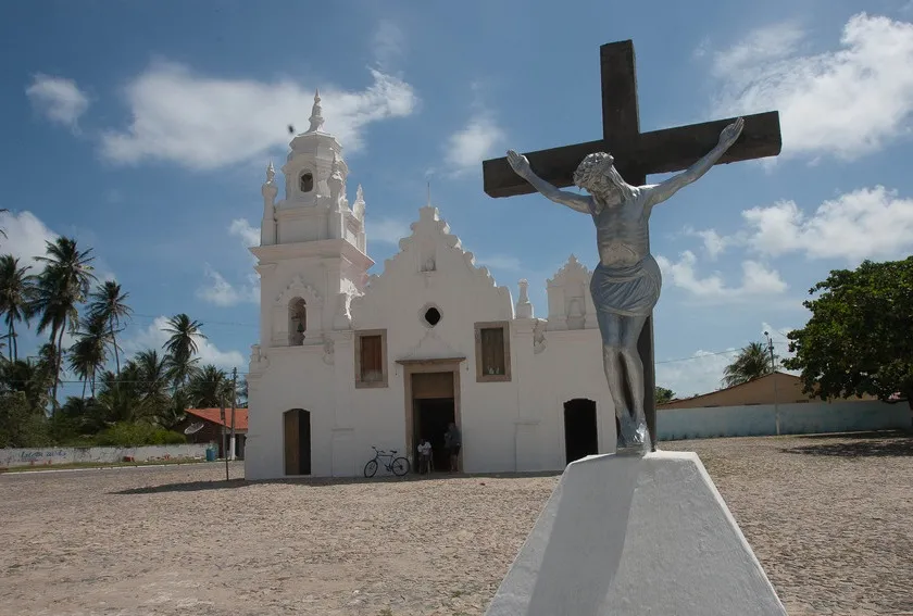 Hoje, a igreja faz parte da rota turística de Itarema e só não está aberta no domingo à tarde.