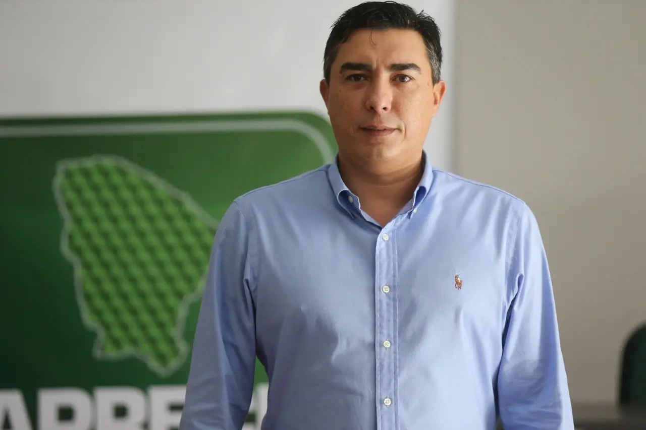 Imagem da notícia: Presidente da Aprece critica perdas do ICMS aos municípios: 'vai faltar dinheiro para a folha'