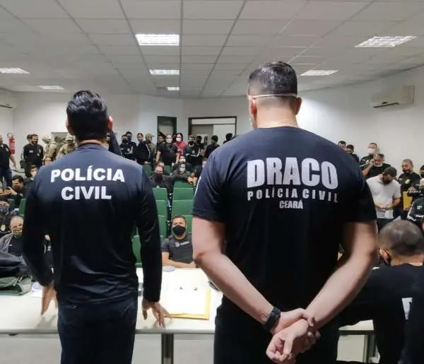 Imagem da notícia: Quem é 'Cruel', membro do grupo da Majestade solto após matar homem que comia espetinho em um bar