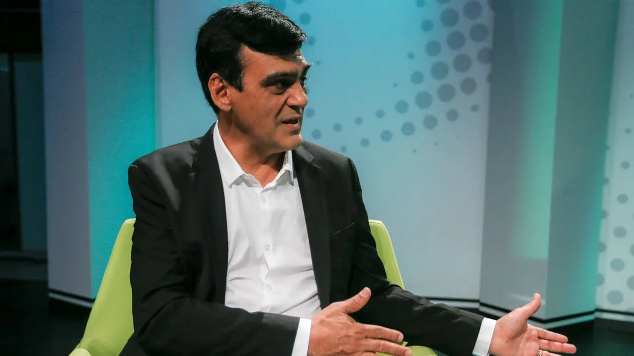 Imagem da notícia: TSE reverte inelegibilidade de Naumi Amorim e ex-prefeito de Caucaia poderá disputar eleição de 2022