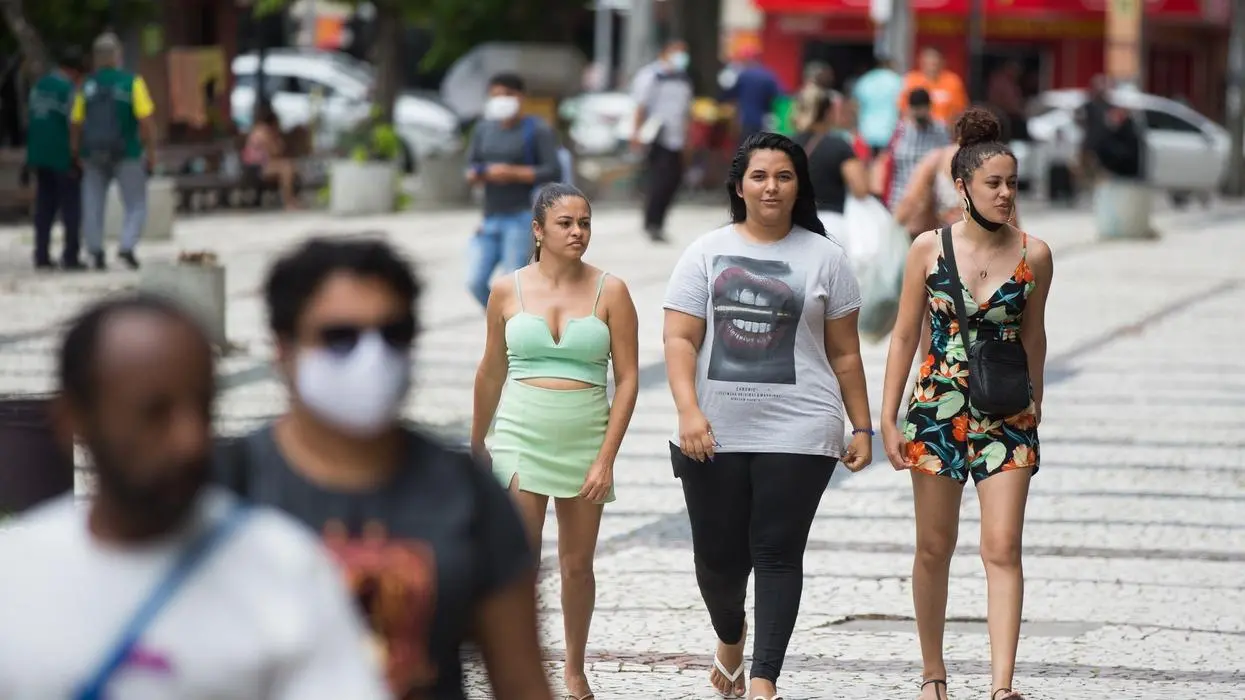 Imagem da notícia: Fortaleza tem tendência de 'elevação rápida' de transmissão de Covid-19, diz Secretaria de Saúde 