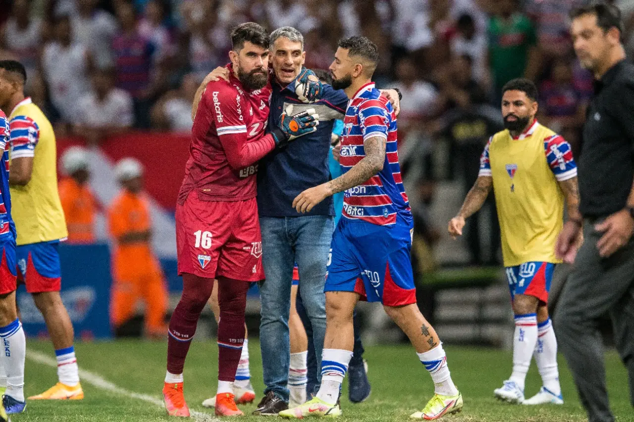 Imagem da notícia: Com vitória no Clássico-Rei, Fortaleza acaba com invencibilidade de 12 jogos do Ceará