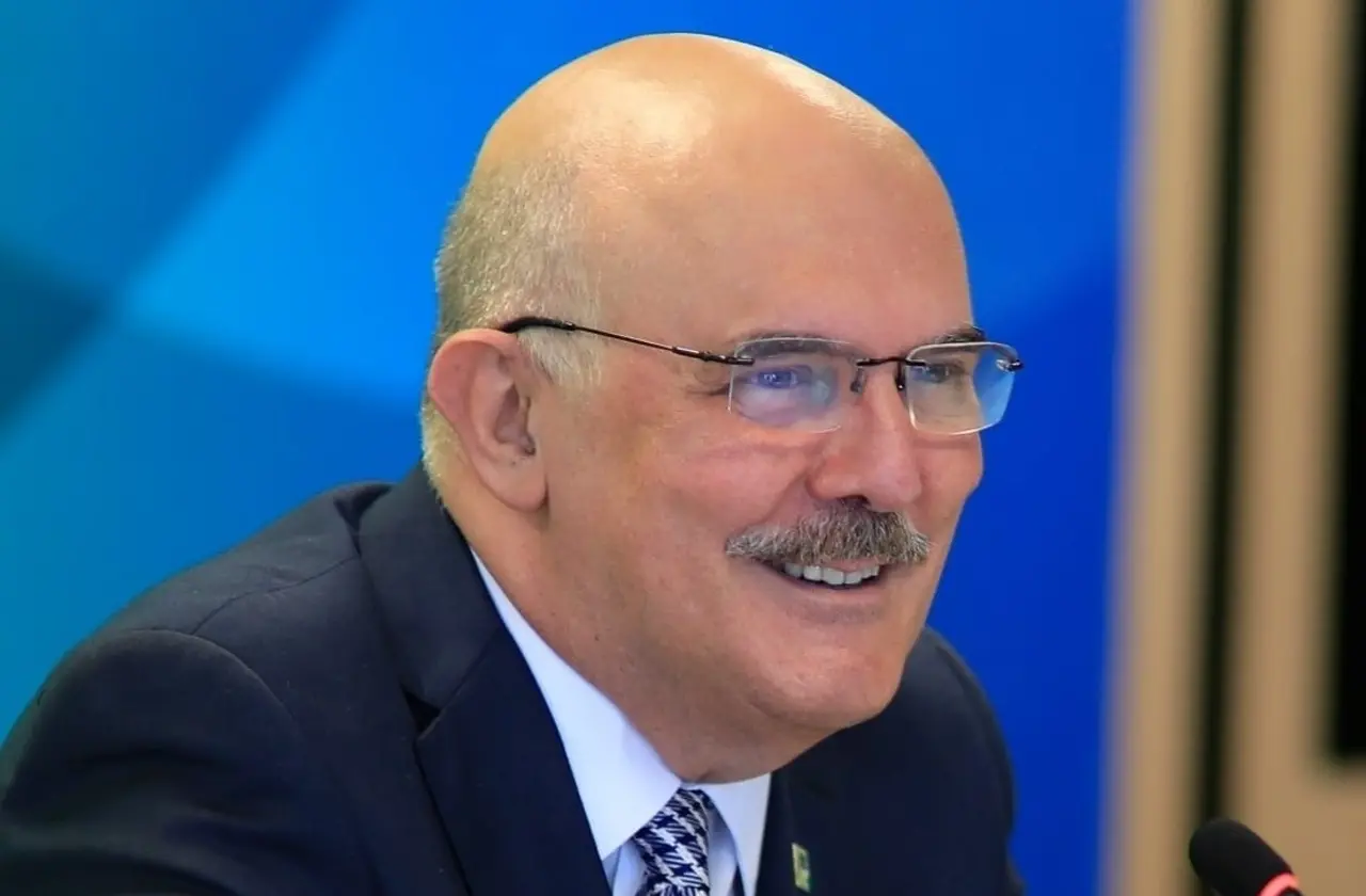 Imagem da notícia: Desembargador concede liberdade a Milton Ribeiro, ex-ministro da Educação