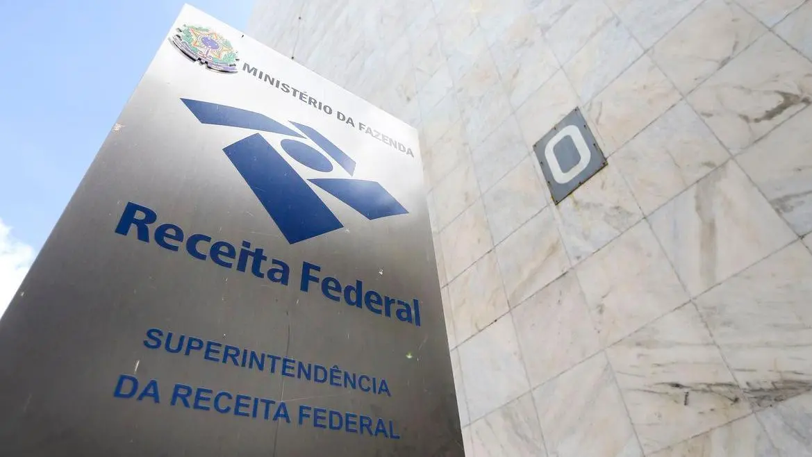 Imagem da notícia: Receita Federal alerta para golpes relacionados à regularização do CPF