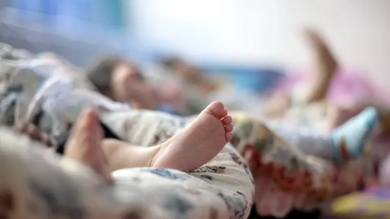 Imagem da notícia: ‘Há diferença entre entregar uma criança e um filho’, diz voluntária sobre envio de bebês à adoção