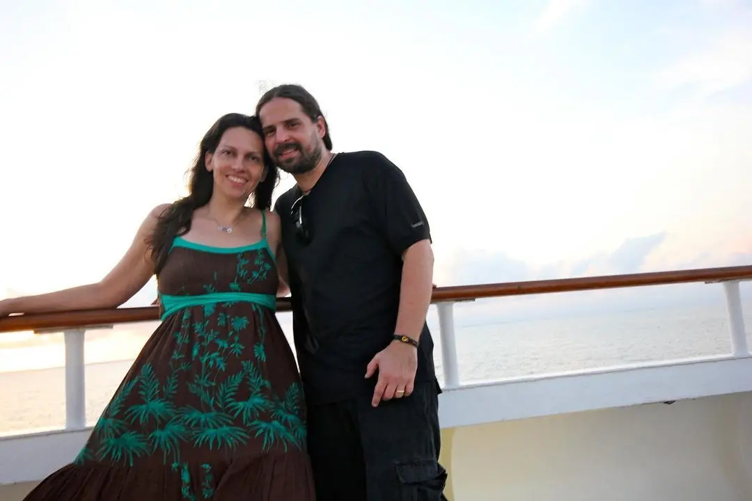 Imagem da notícia: Esposa de Andreas Kisser, do 'Sepultura', morre aos 52 anos