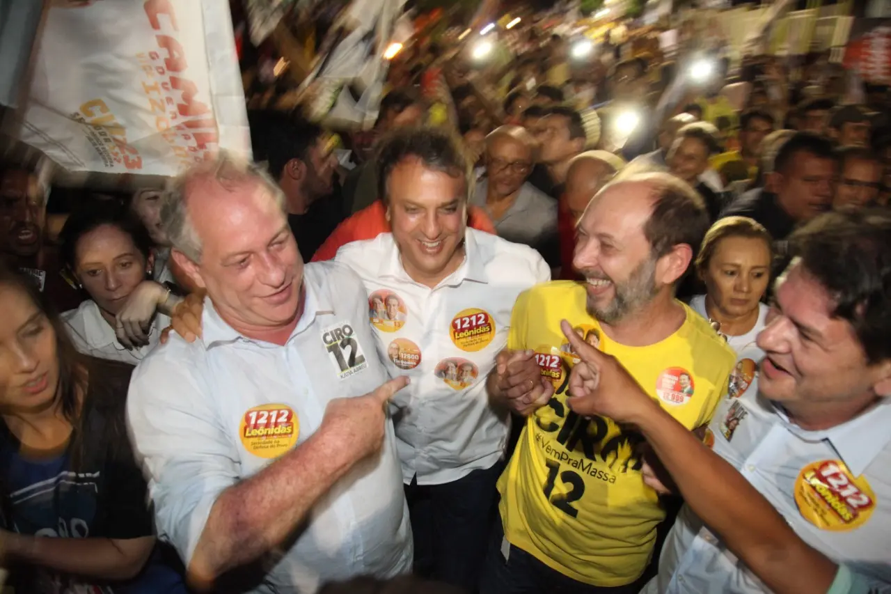 Imagem da notícia: Após rusgas entre Camilo e Ciro, presidente do PDT diz que petista é 