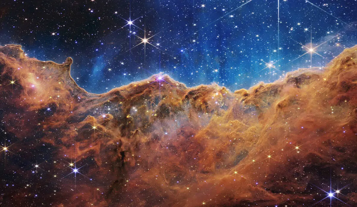 Imagem da notícia: Telescópio espacial James Webb divulga novas imagens do Universo; confira
