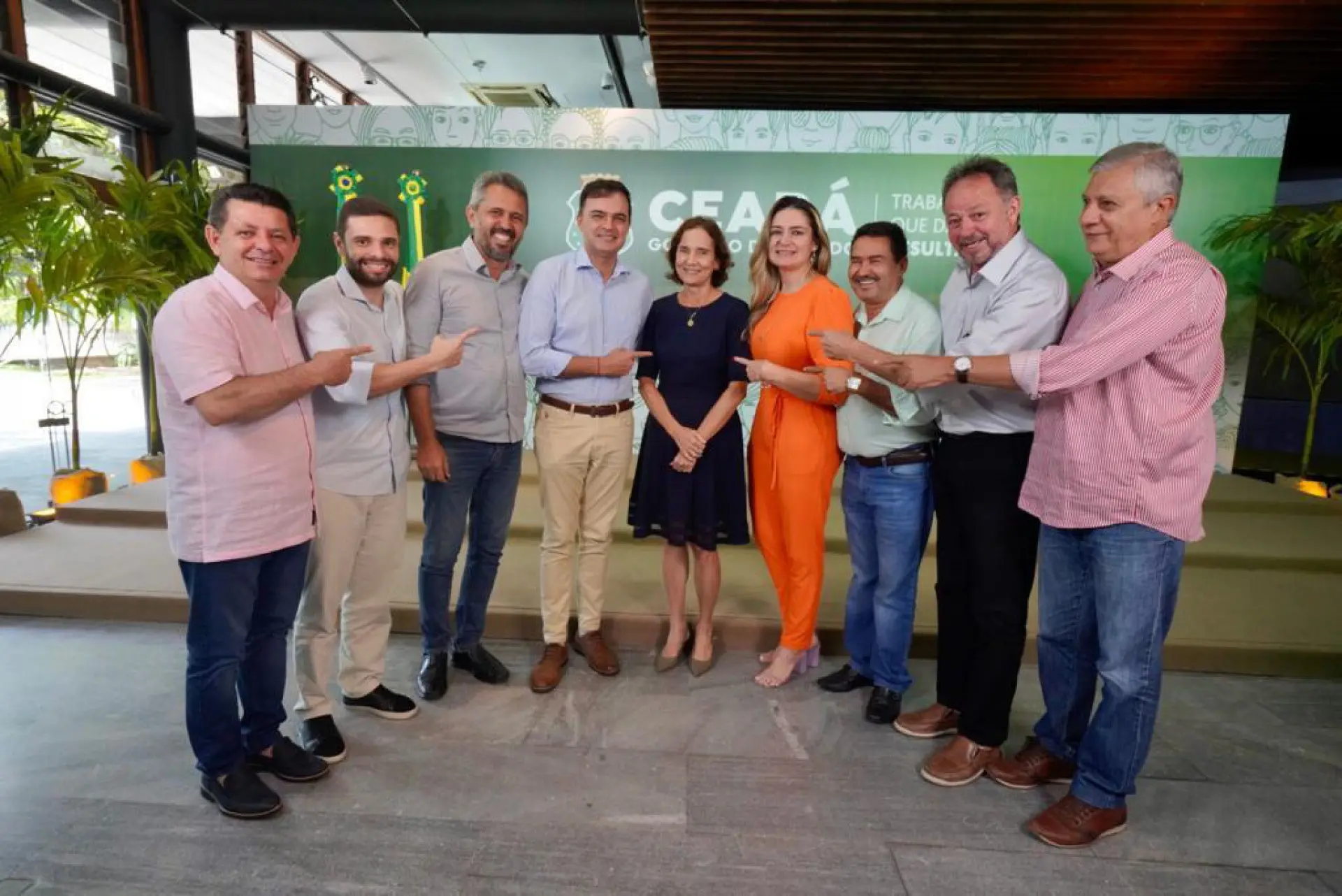 Imagem da notícia: PT articula chapa própria como alternativa caso reeleição de Izolda Cela seja preterida pelo PDT