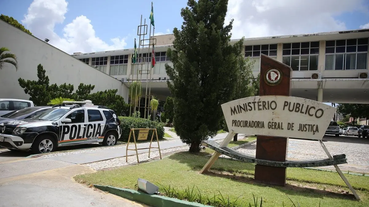 Imagem da notícia: Jovem é denunciado por homicídio por asfixia contra estudante em motel na Capital