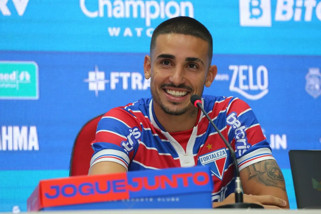 Imagem da notícia: Thiago Galhardo alfineta clubes anteriores ao Fortaleza: 