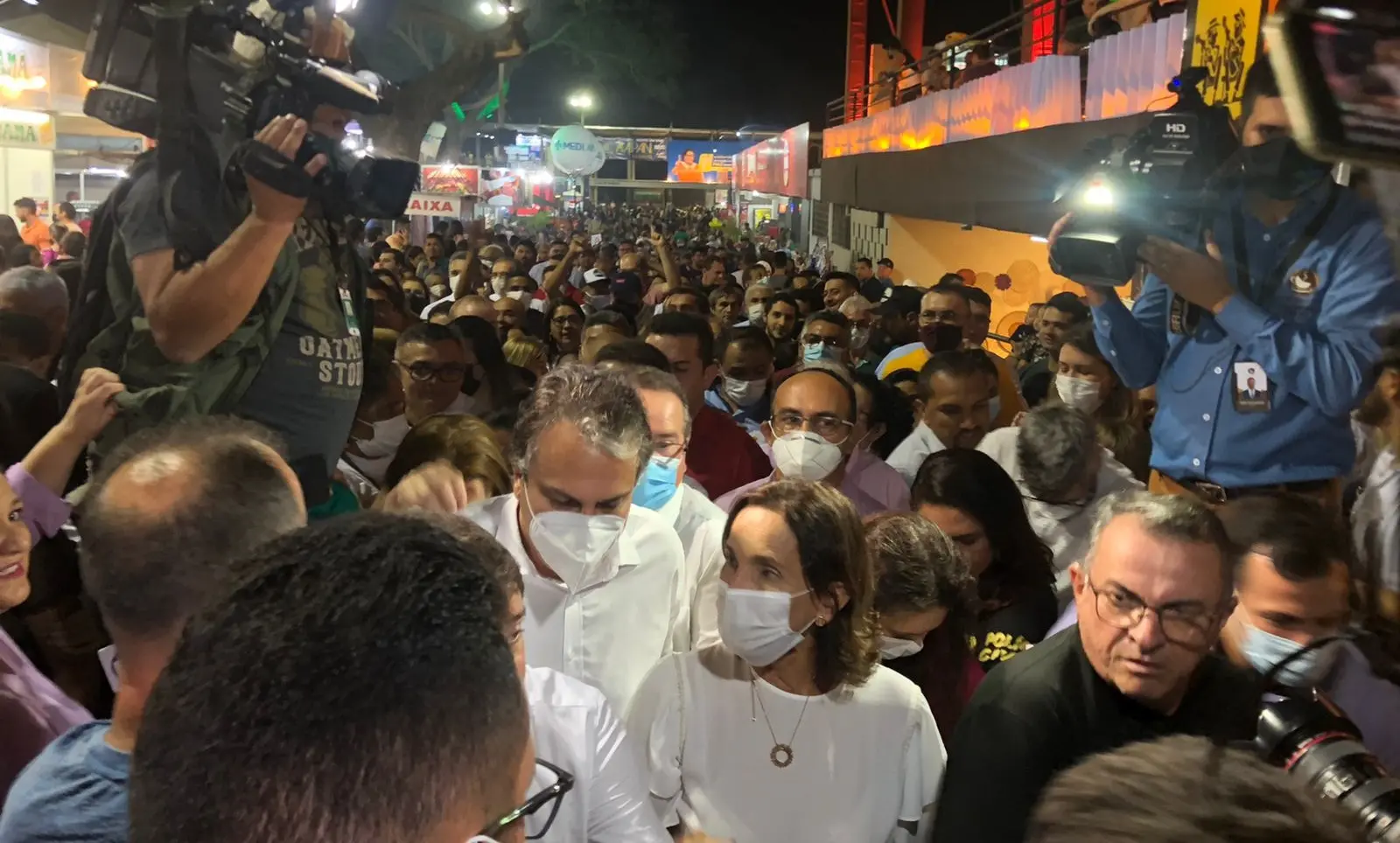 Imagem da notícia: 'Não considero a possibilidade de rompimento', diz Izolda no Cariri às vésperas da definição do PDT